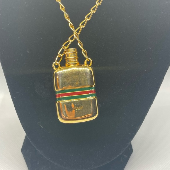 VINTAGE GUCCI GG ENAMEL FLASK PERFUME BOTTLE CHAIN NECKLACE - Picture 5 of 10